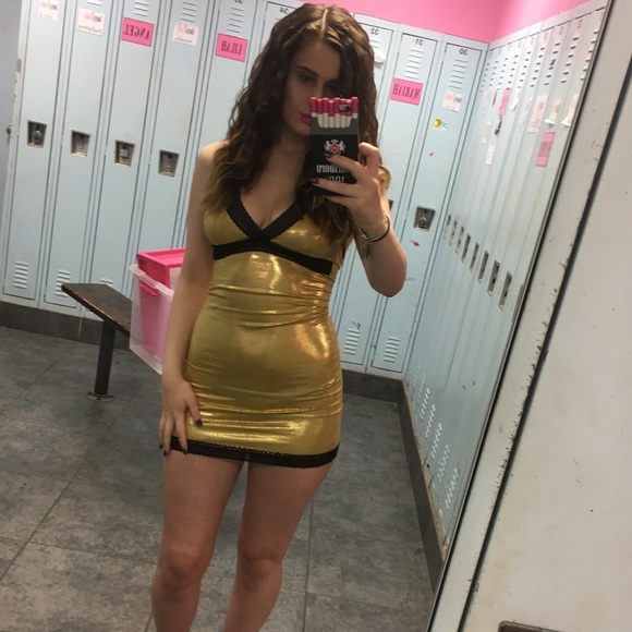 GOLD DRESS - Picture 4 of 5